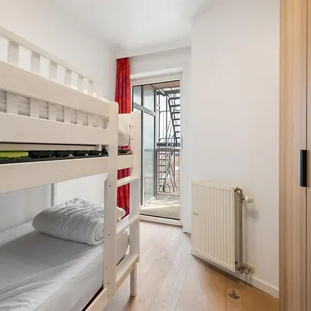 Flat In Knokke With Pier And Sea Views Apartamento *