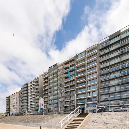 アパート Flat In Knokke With Pier And Sea Views *